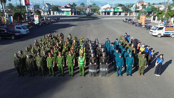 ĐĂK HÀ RA QUÂN TẤN CÔNG TRẤN ÁP TỘI PHẠM, BẢO ĐẢM AN NINH TRẬT TỰ